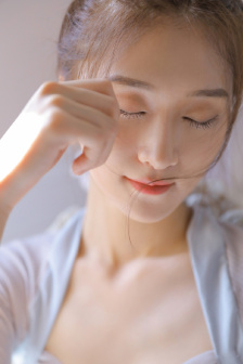 冷若萌